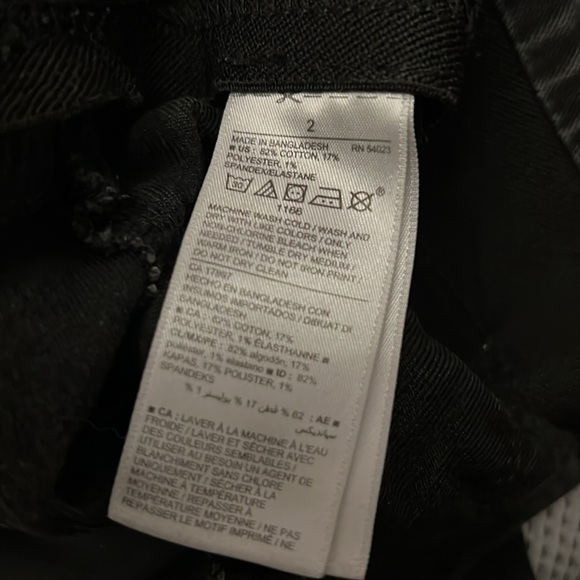 Women's Old Navy Super Skinny Jeans, Size 2 - Picture 3 of 3